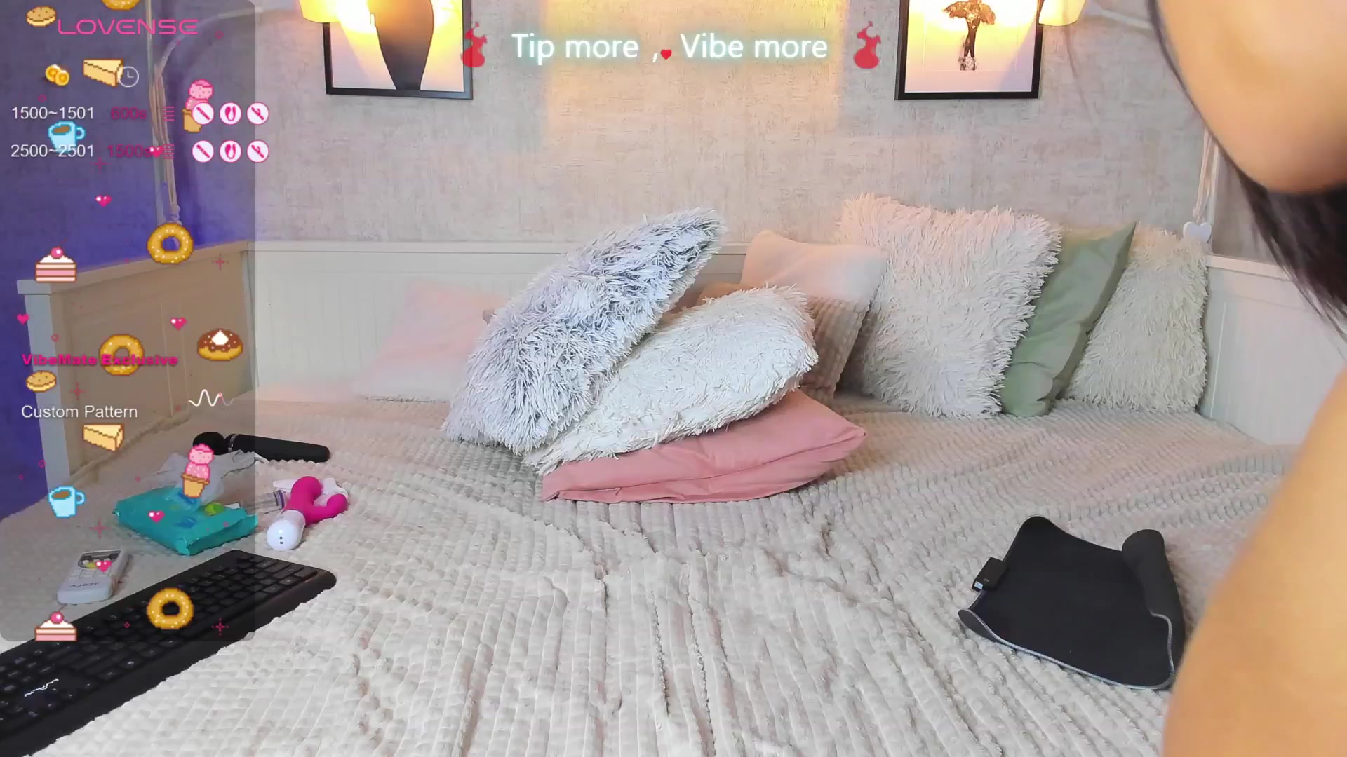 Gallery image thumbnail from LindsayDee's myfreecams stream on, 07/09/2025, 09:13 image 10 of 20
