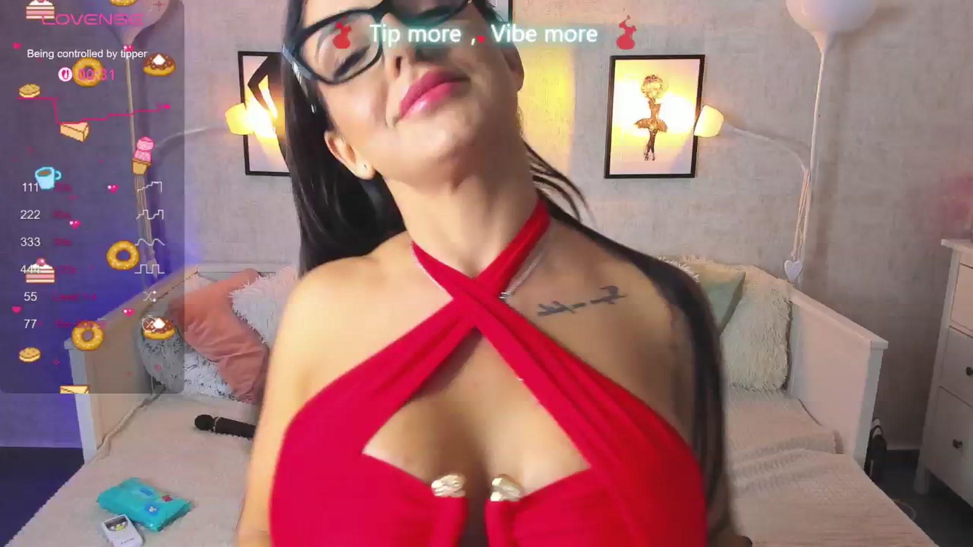 Gallery image thumbnail from LindsayDee's myfreecams stream on, 07/09/2025, 09:13 image 2 of 20