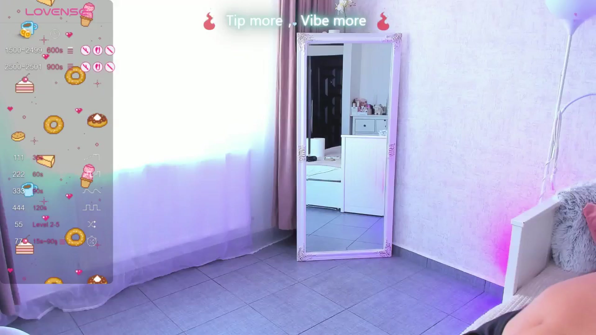 Gallery image thumbnail from LindsayDee's myfreecams stream on, 07/22/2025, 09:53 image 19 of 20