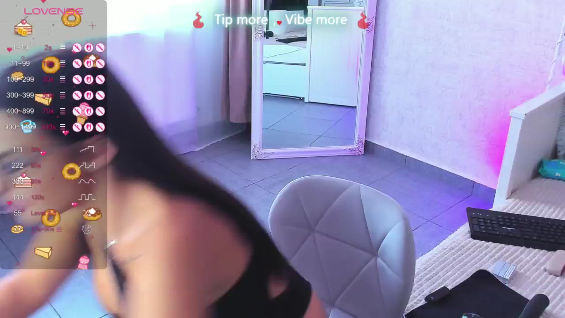 Gallery image thumbnail from LindsayDee's myfreecams stream on, 07/22/2025, 12:46 image 4 of 20