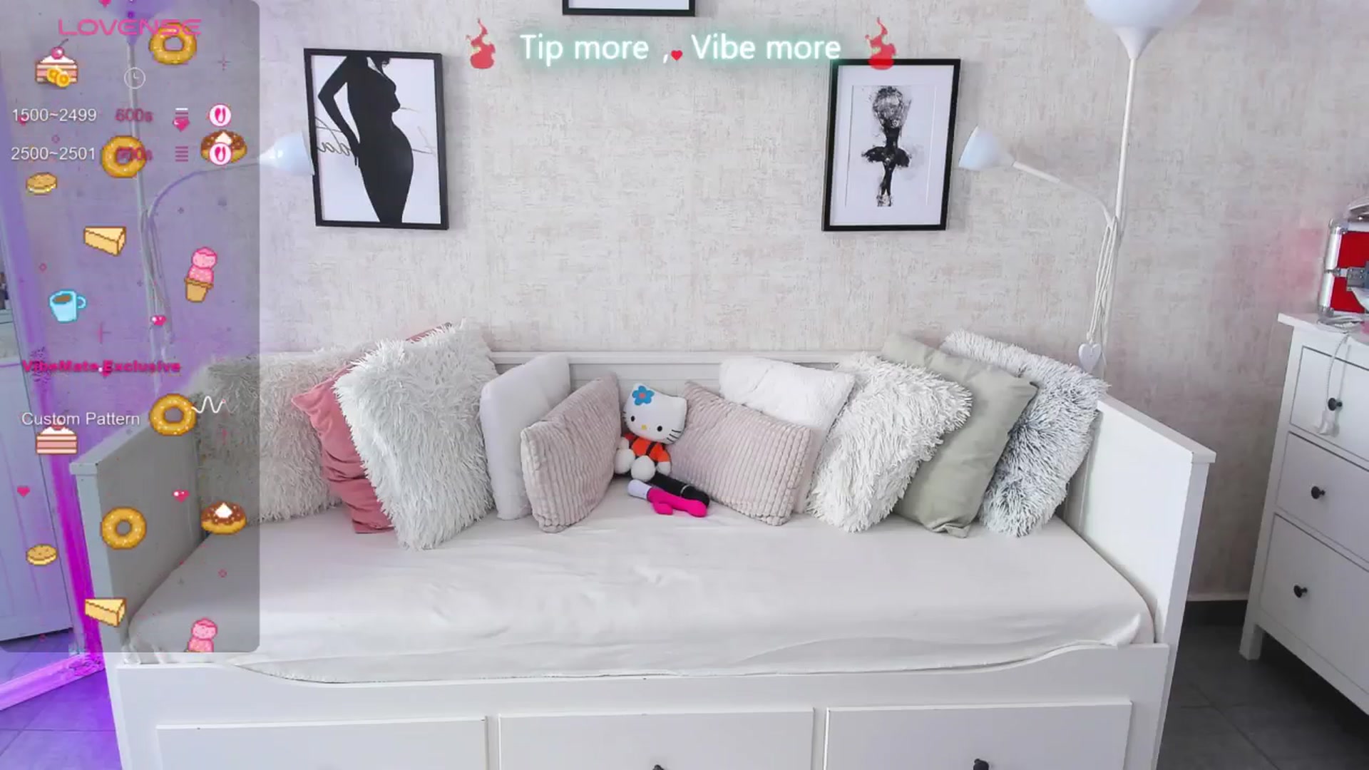 Gallery image thumbnail from LindsayDee's myfreecams stream on, 08/08/2025, 10:54 image 18 of 20