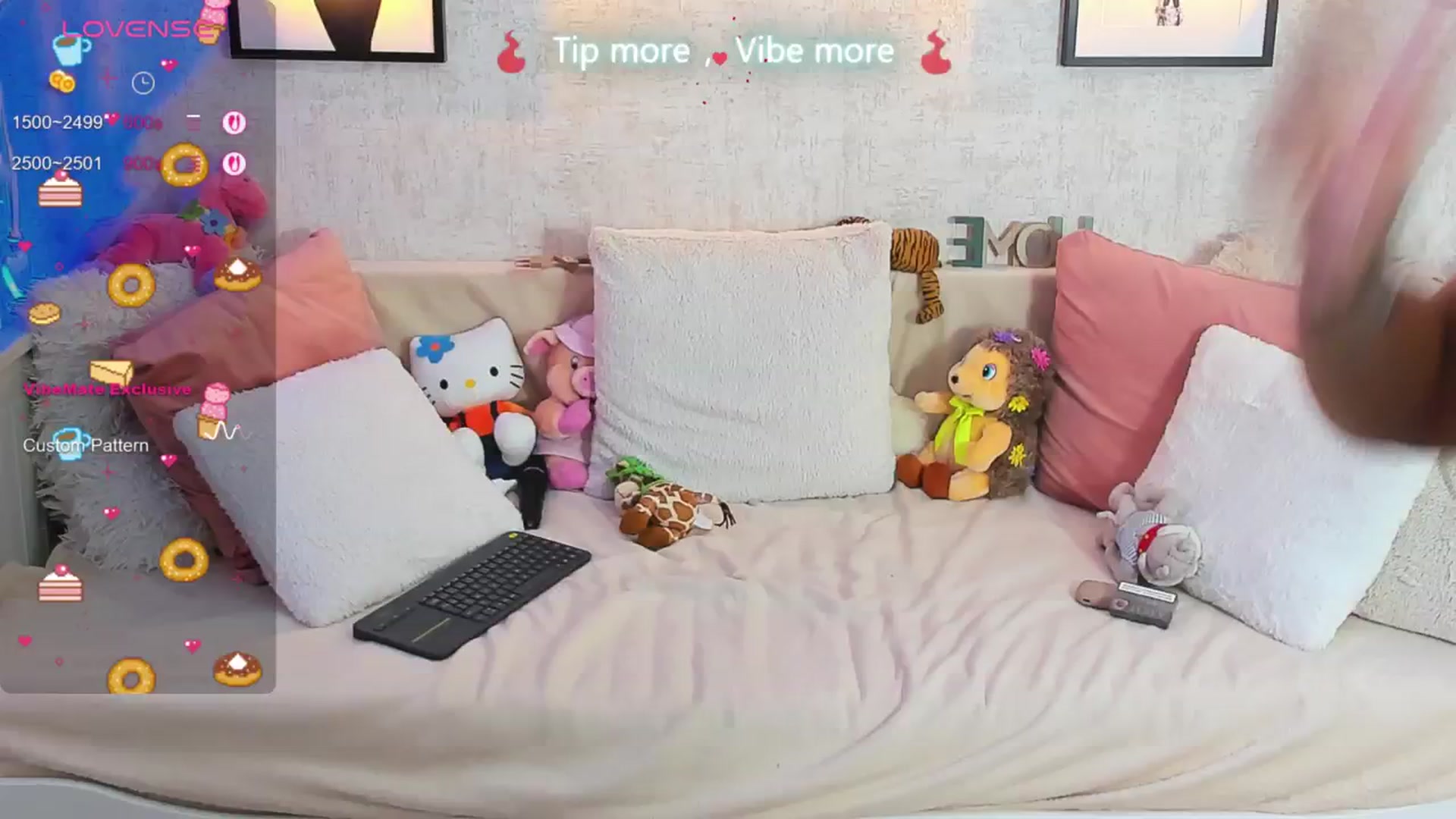 Gallery image thumbnail from LindsayDee's myfreecams stream on, 09/18/2025, 15:06 image 10 of 20