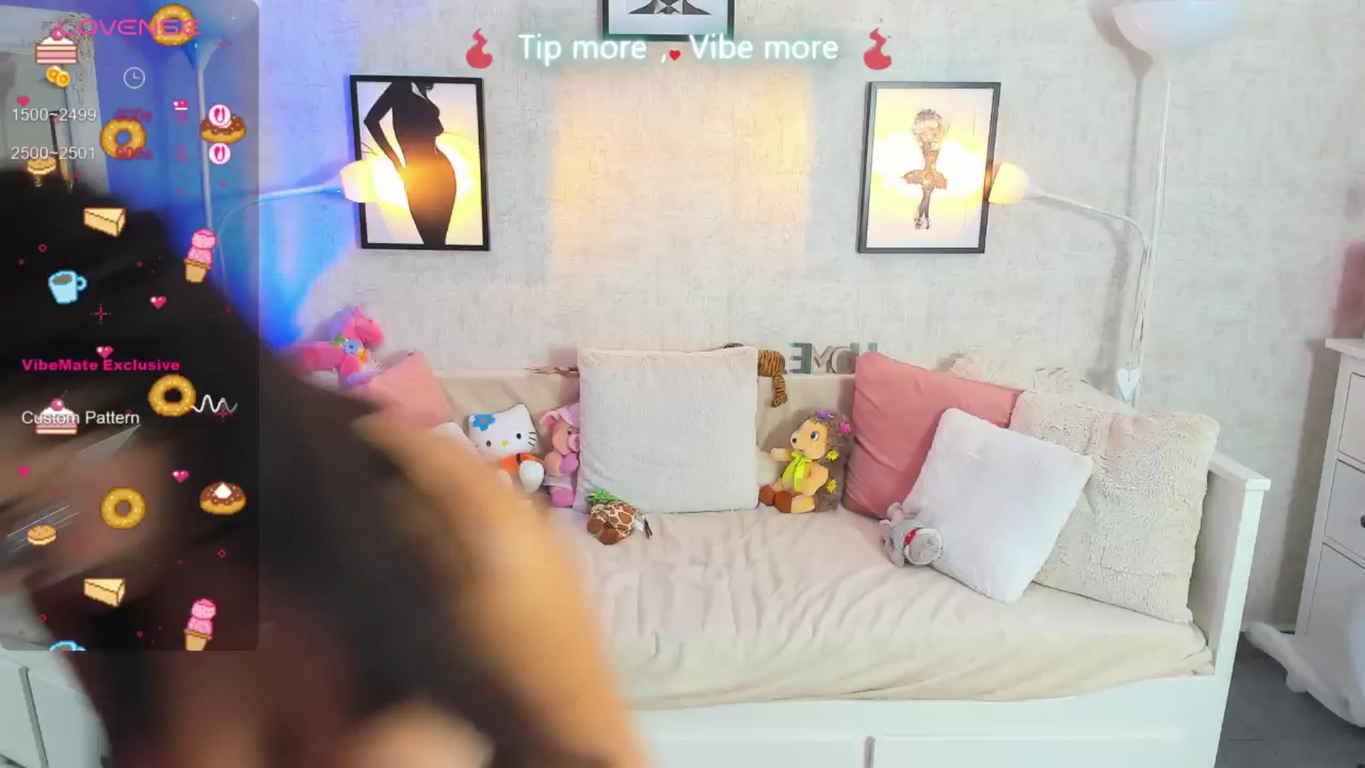 Gallery image thumbnail from LindsayDee's myfreecams stream on, 09/18/2025, 15:06 image 5 of 20