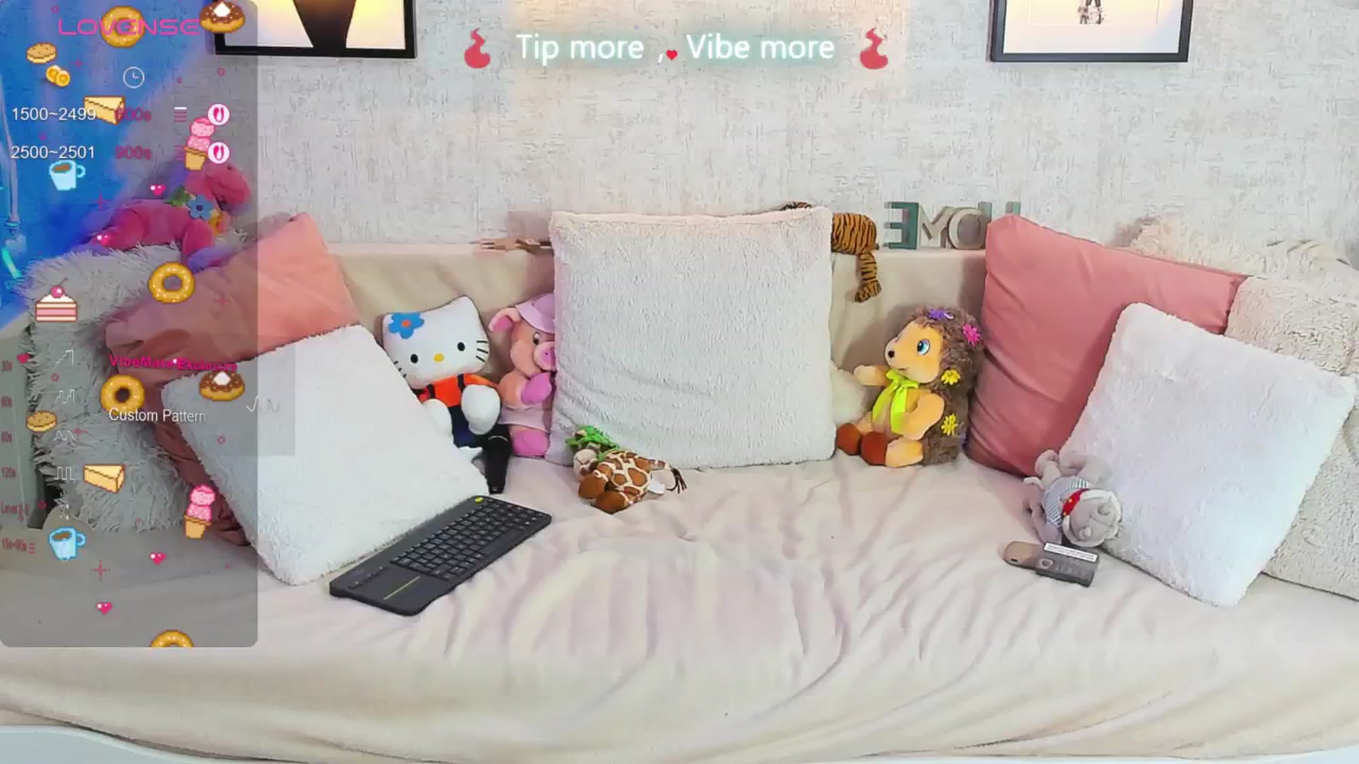 Gallery image thumbnail from LindsayDee's myfreecams stream on, 09/18/2025, 15:06 image 9 of 20
