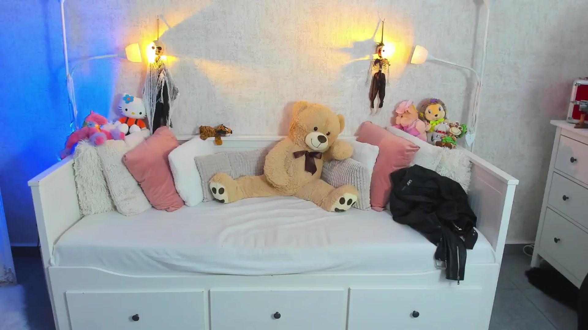 Gallery image thumbnail from LindsayDee's myfreecams stream on, 11/02/2025, 11:13 image 19 of 20