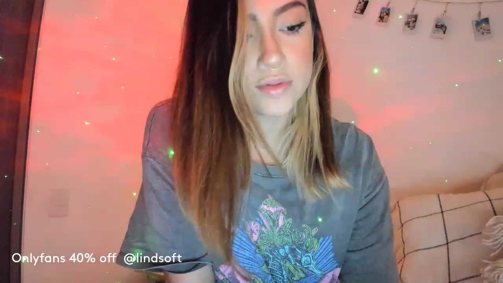Gallery image thumbnail from Lindsoft's myfreecams stream on, 12/03/2022, 03:25 image 7 of 20