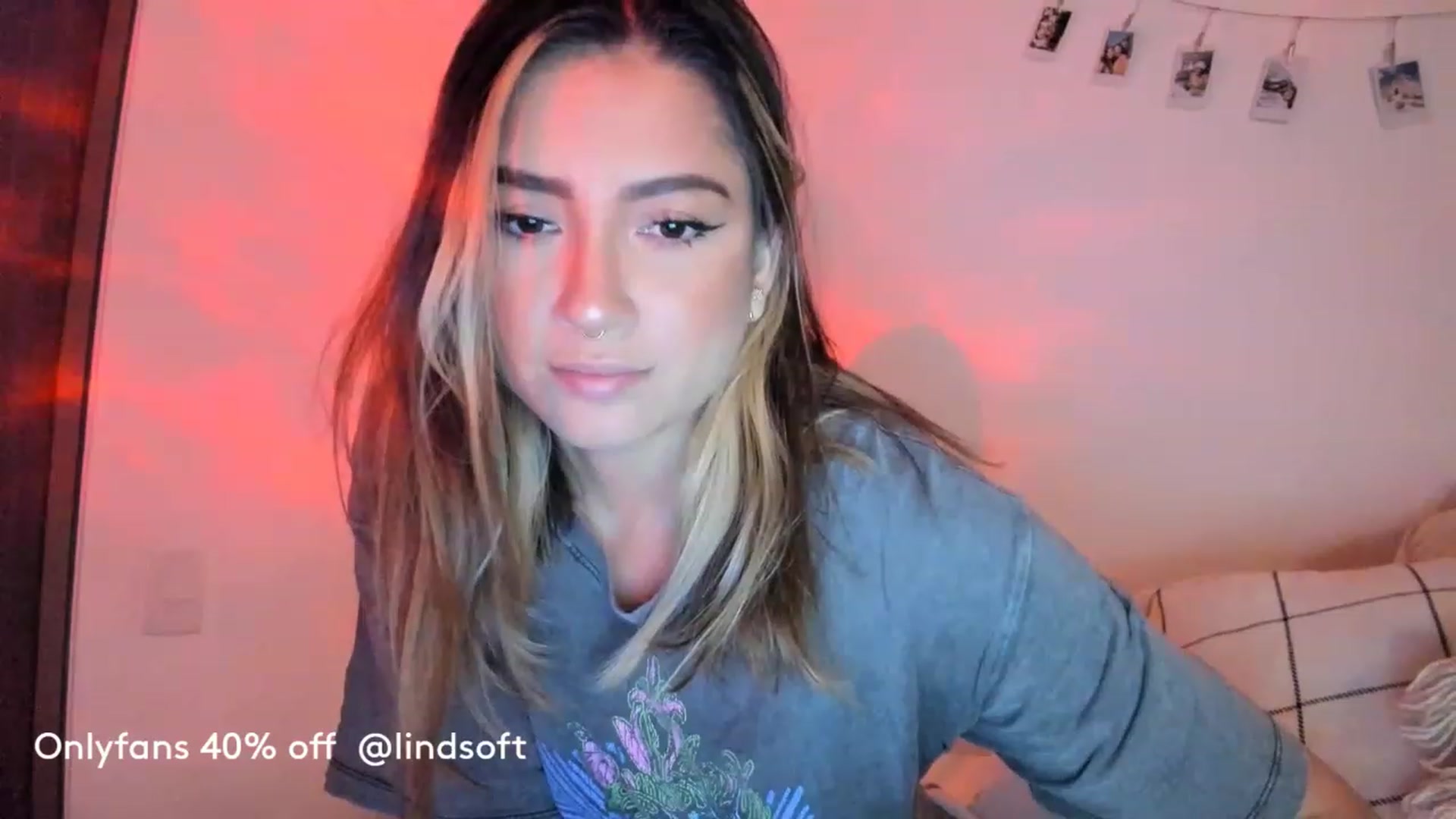 Gallery image thumbnail from Lindsoft's myfreecams stream on, 12/03/2022, 03:25 image 14 of 20