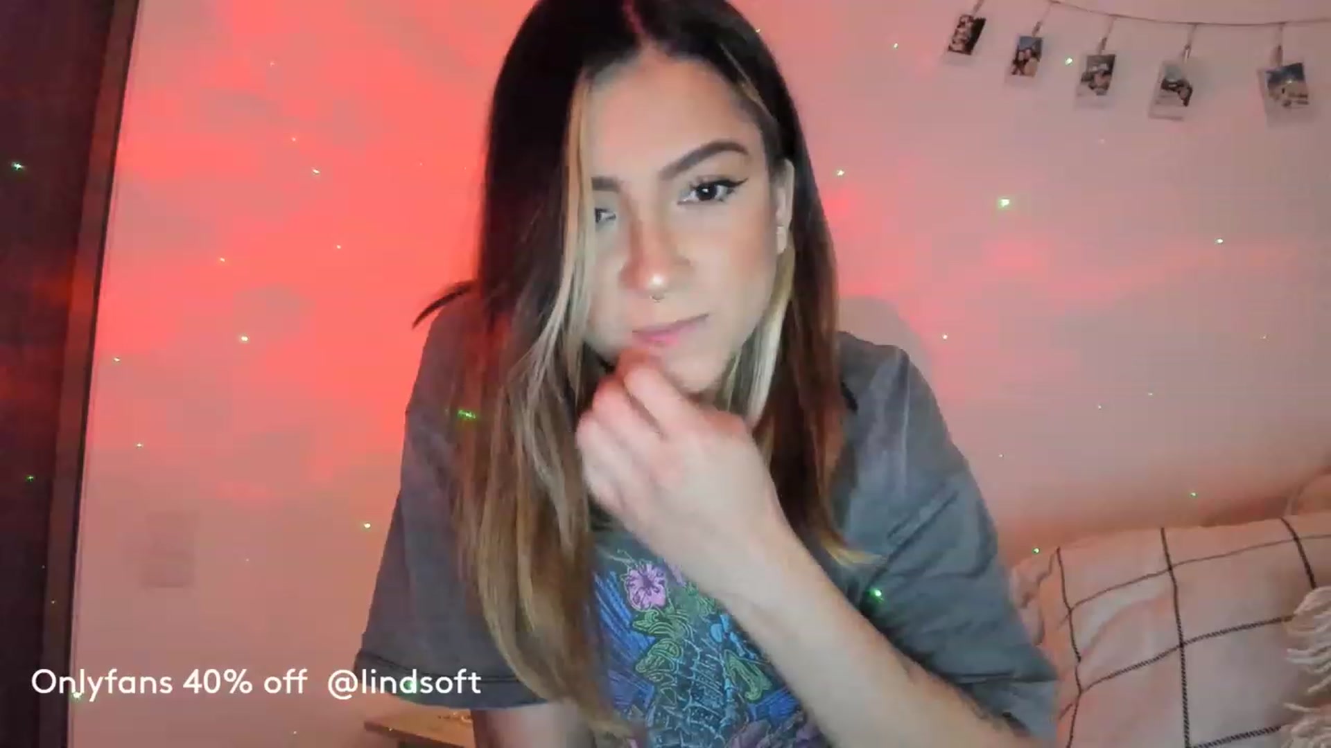 Gallery image thumbnail from Lindsoft's myfreecams stream on, 12/03/2022, 03:25 image 2 of 20