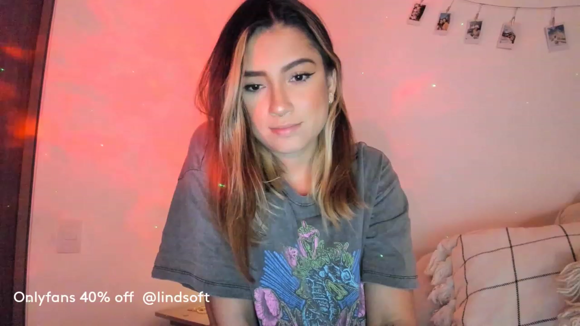 Gallery image thumbnail from Lindsoft's myfreecams stream on, 12/03/2022, 03:25 image 11 of 20