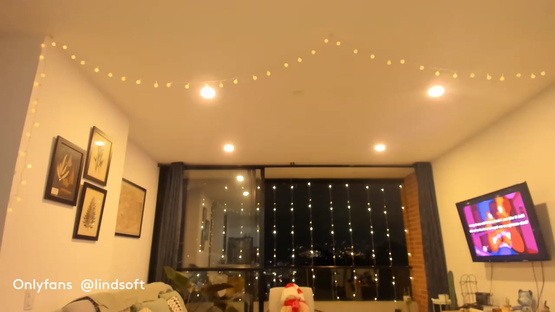 Gallery image thumbnail from Lindsoft's myfreecams stream on, 12/10/2022, 01:22 image 15 of 20