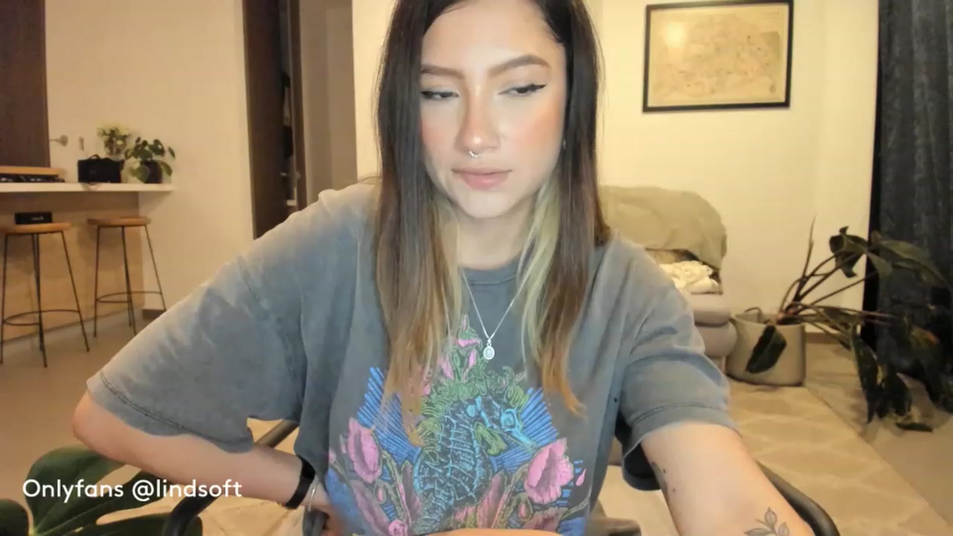 Gallery image thumbnail from Lindsoft's myfreecams stream on, 02/28/2023, 02:07 image 11 of 20