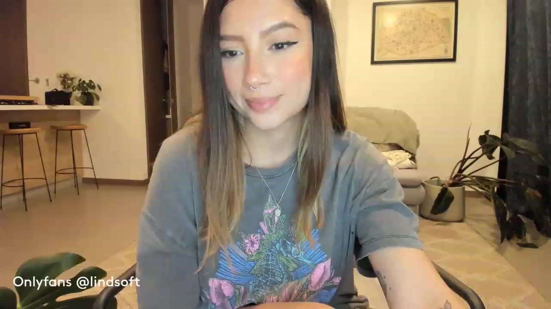 Gallery image thumbnail from Lindsoft's myfreecams stream on, 02/28/2023, 02:07 image 9 of 20