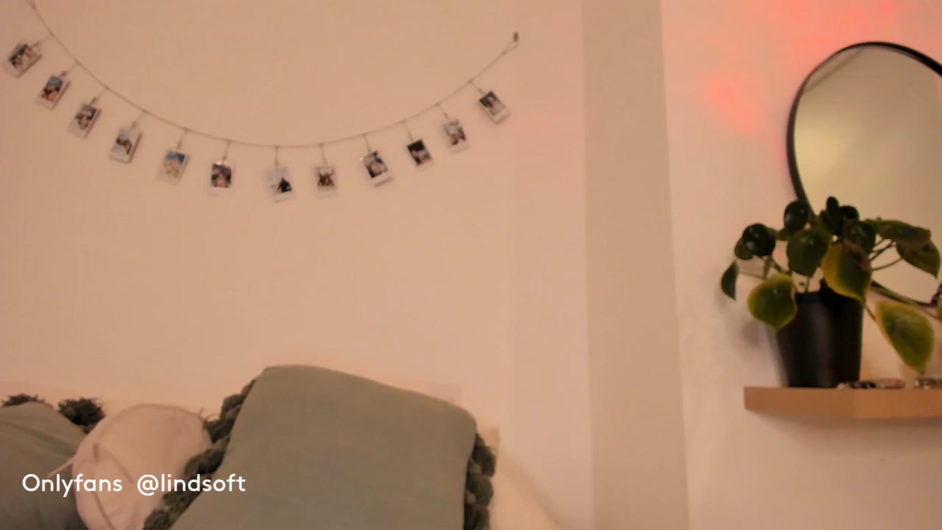 Gallery image thumbnail from Lindsoft's myfreecams stream on, 04/06/2023, 03:06 image 20 of 20