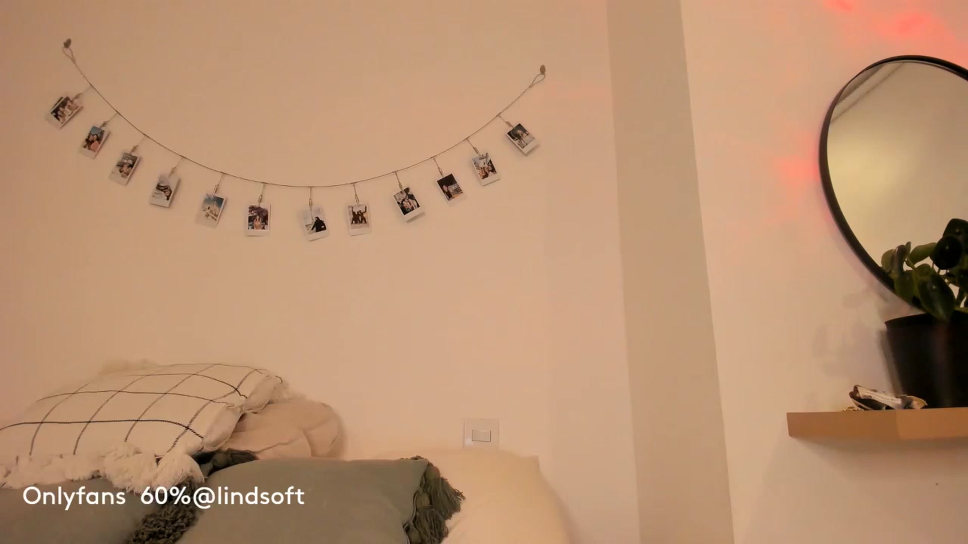 Gallery image thumbnail from Lindsoft's myfreecams stream on, 04/13/2023, 03:31 image 7 of 20