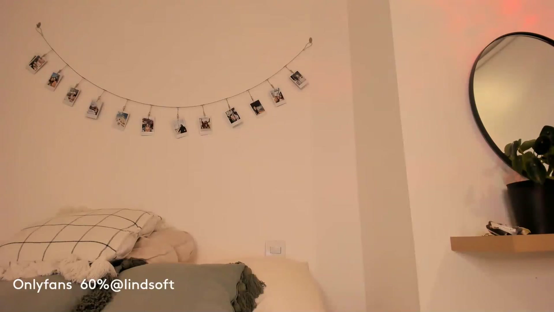 Gallery image thumbnail from Lindsoft's myfreecams stream on, 04/13/2023, 03:31 image 8 of 20