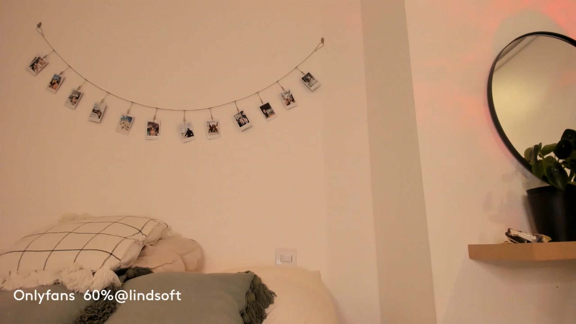 Gallery image thumbnail from Lindsoft's myfreecams stream on, 04/13/2023, 03:31 image 6 of 20