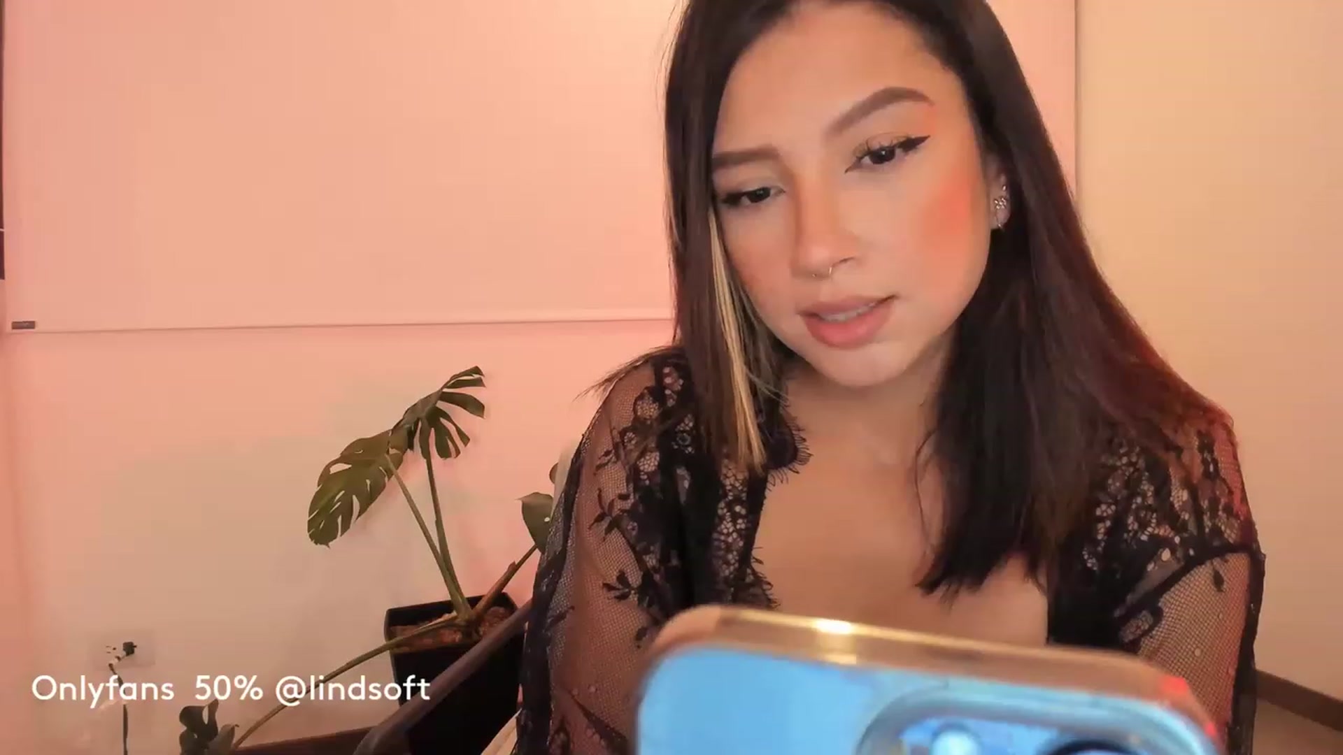 Gallery image thumbnail from Lindsoft's myfreecams stream on, 06/09/2023, 01:54 image 3 of 20