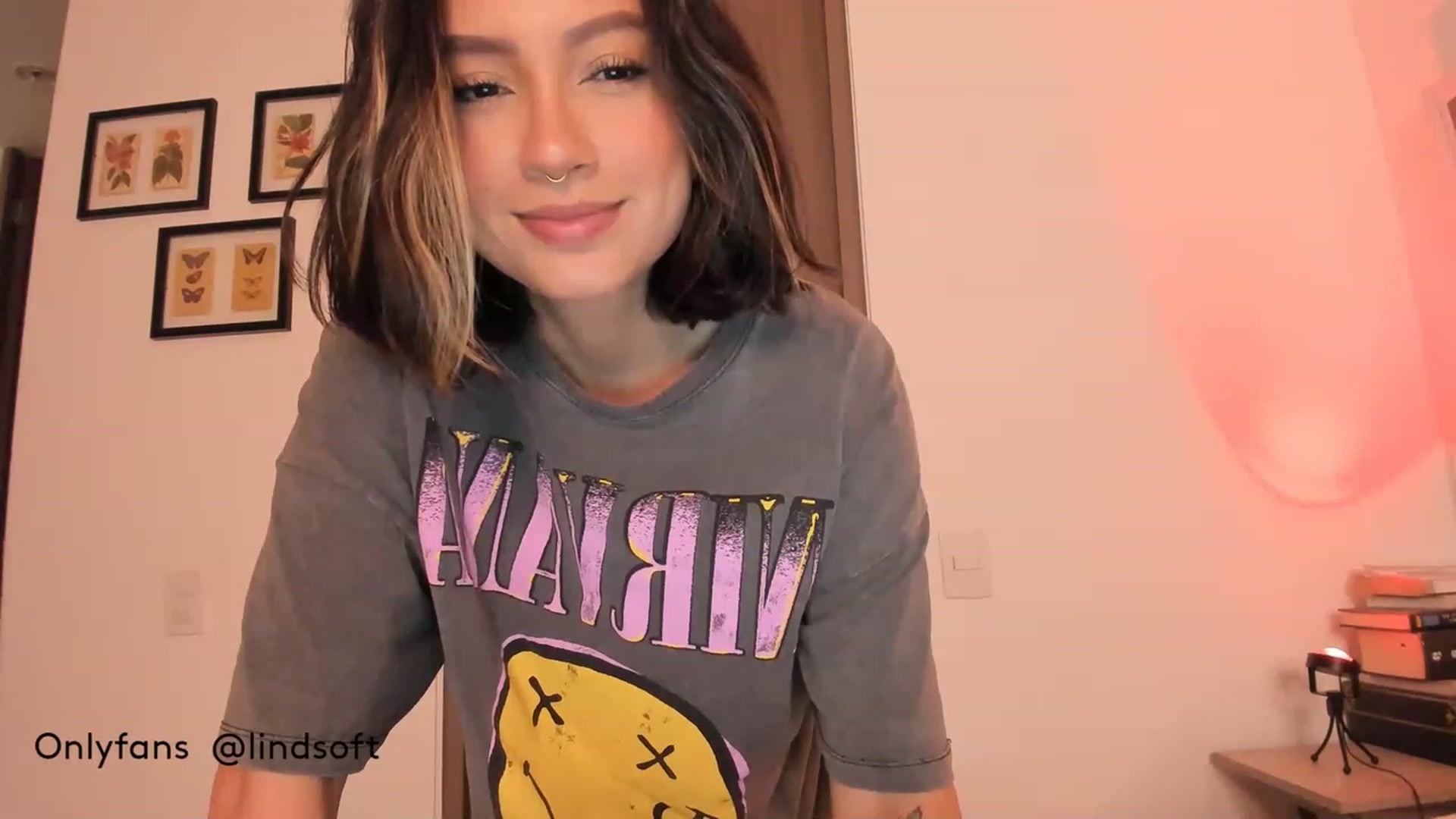 Gallery image thumbnail from Lindsoft's myfreecams stream on, 08/09/2023, 02:12 image 11 of 20