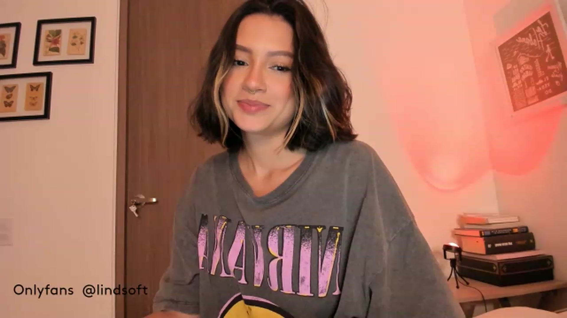 Gallery image thumbnail from Lindsoft's myfreecams stream on, 08/09/2023, 02:12 image 19 of 20