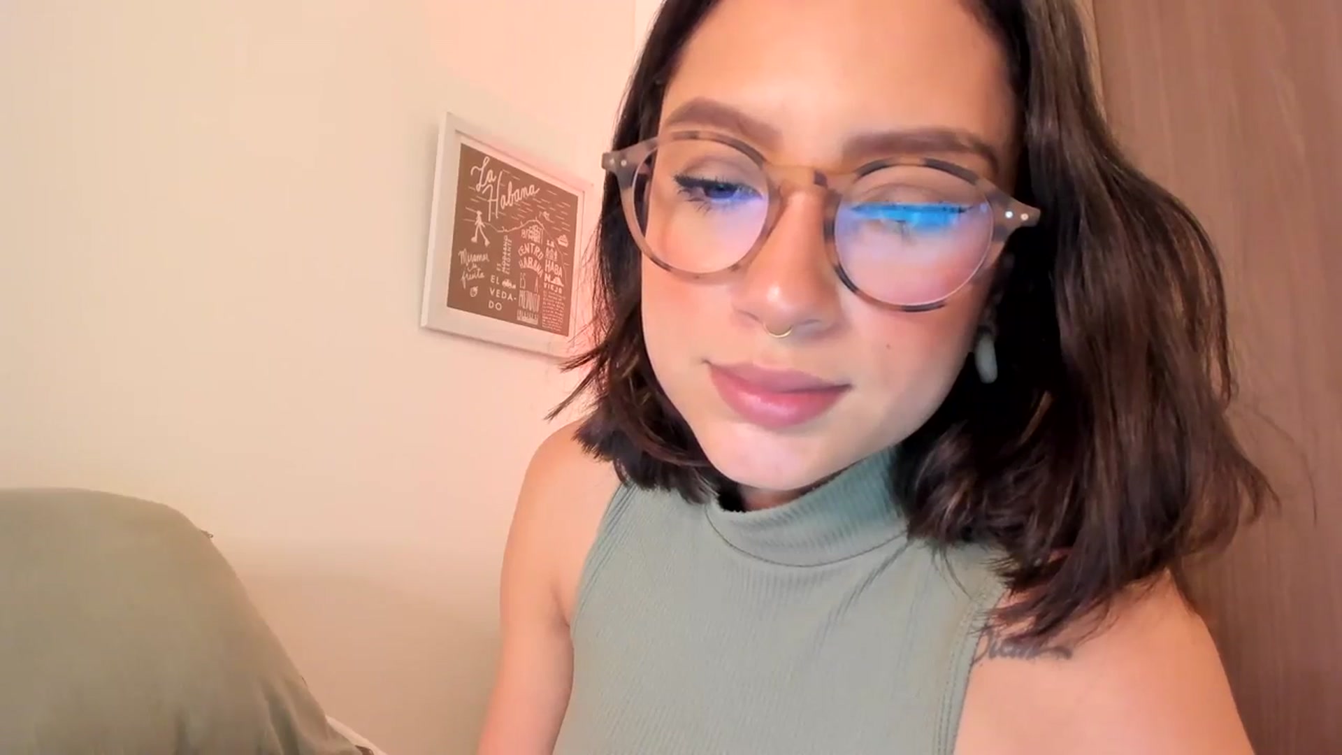 Gallery image thumbnail from Lindsoft's myfreecams stream on, 08/18/2023, 04:08 image 9 of 20