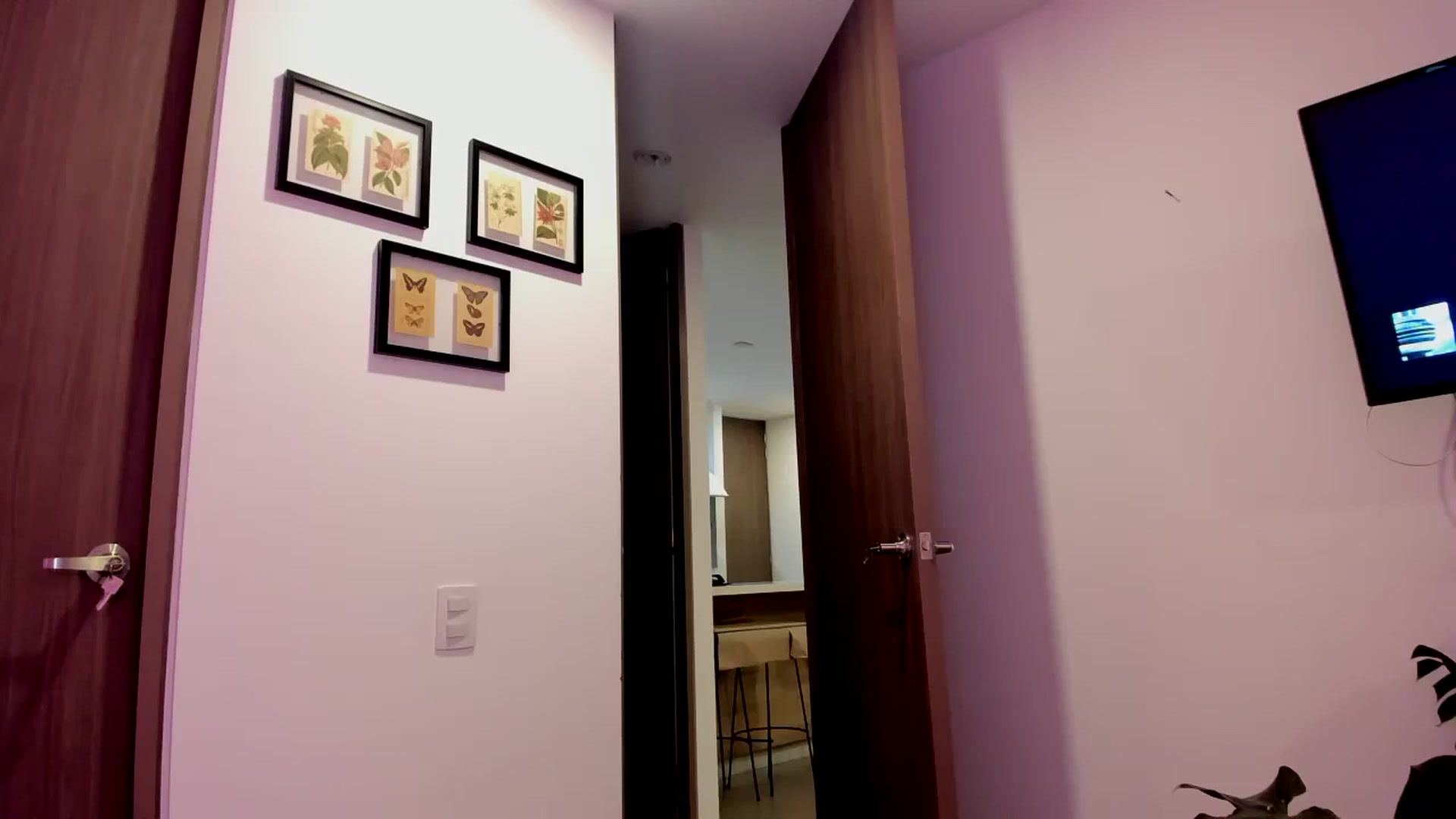 Gallery image thumbnail from Lindsoft's myfreecams stream on, 11/12/2023, 01:53 image 17 of 20