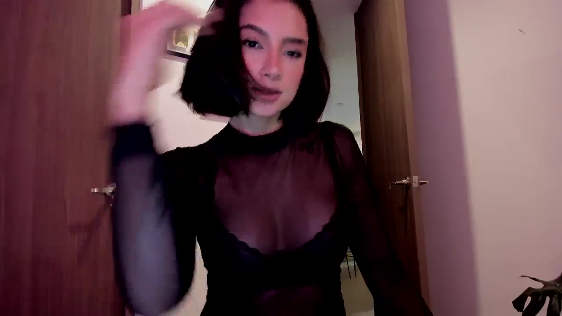 Gallery image thumbnail from Lindsoft's myfreecams stream on, 11/12/2023, 01:53 image 19 of 20