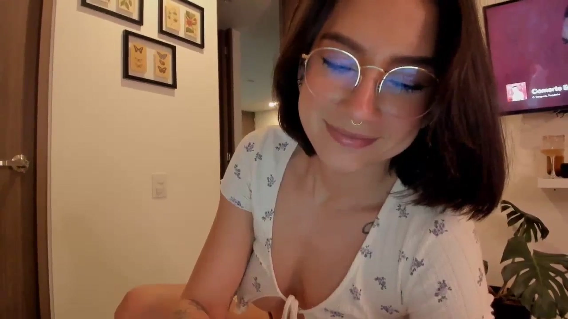 Gallery image thumbnail from Lindsoft's myfreecams stream on, 11/14/2023, 02:04 image 16 of 20