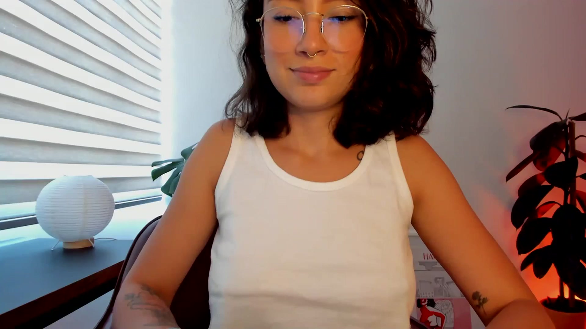 Gallery image thumbnail from Lindsoft's myfreecams stream on, 03/10/2024, 18:56 image 6 of 20