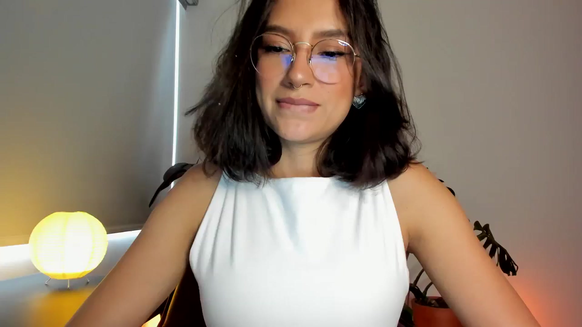 Gallery image thumbnail from Lindsoft's myfreecams stream on, 03/22/2024, 21:26 image 17 of 20