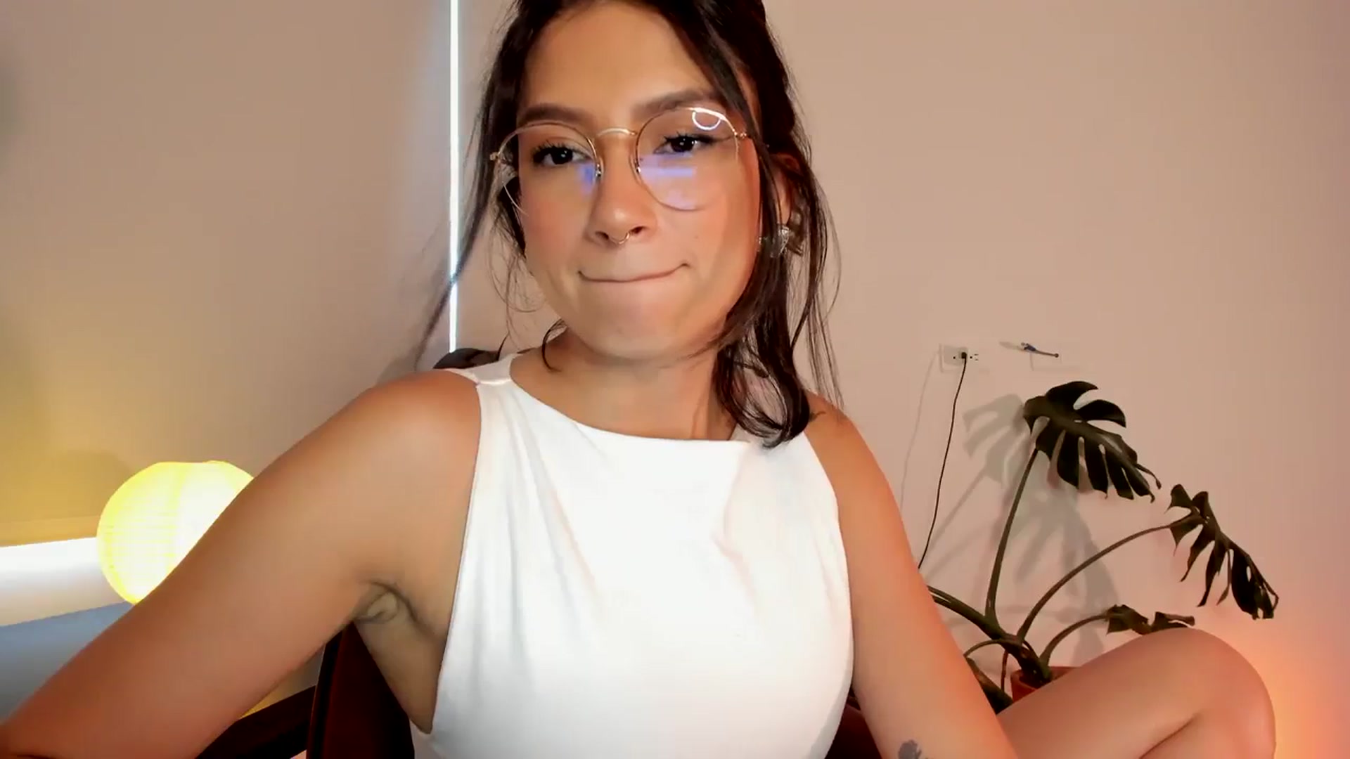 Gallery image thumbnail from Lindsoft's myfreecams stream on, 03/22/2024, 22:09 image 11 of 20
