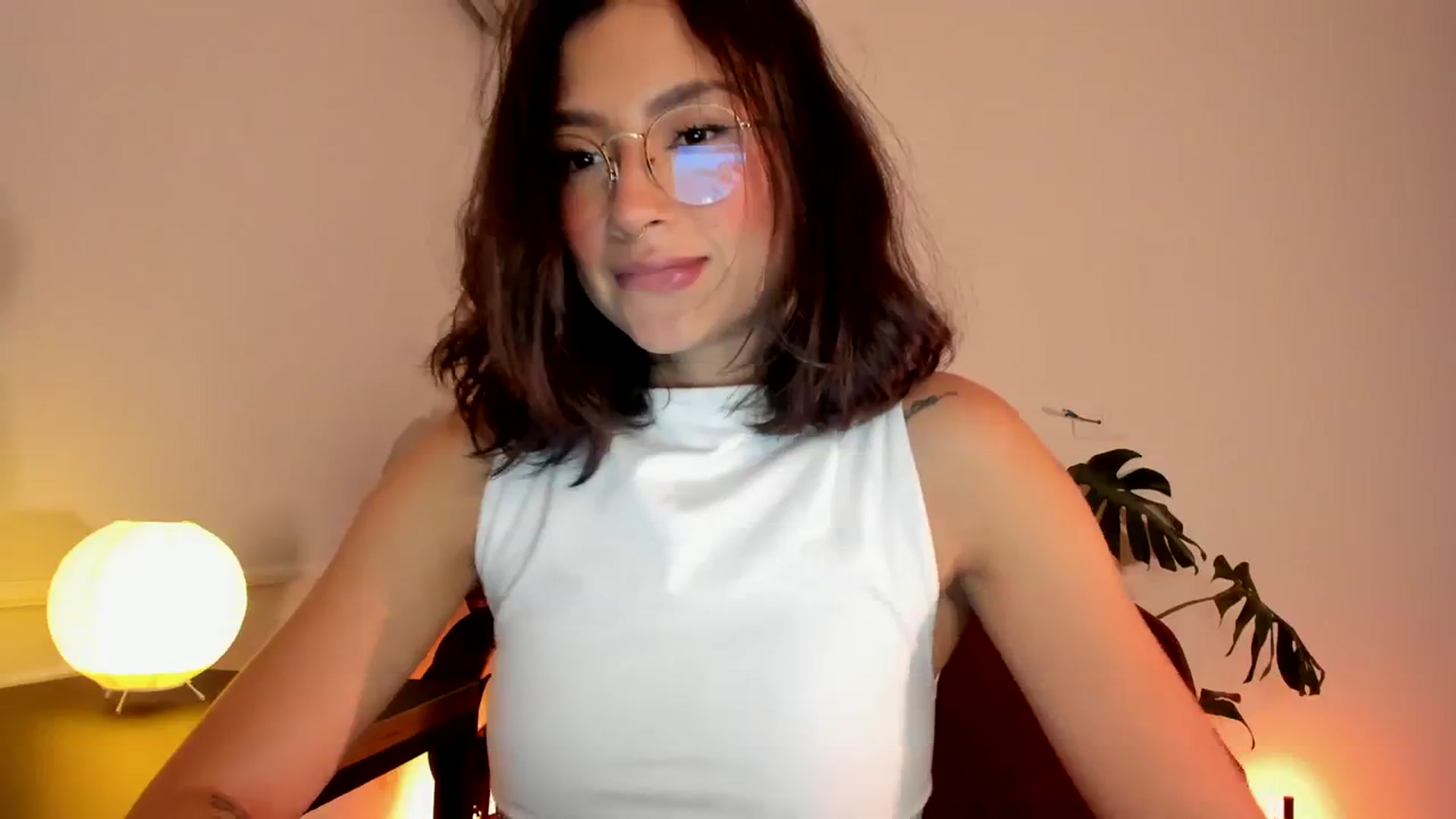 Gallery image thumbnail from Lindsoft's myfreecams stream on, 03/23/2024, 03:29 image 8 of 20