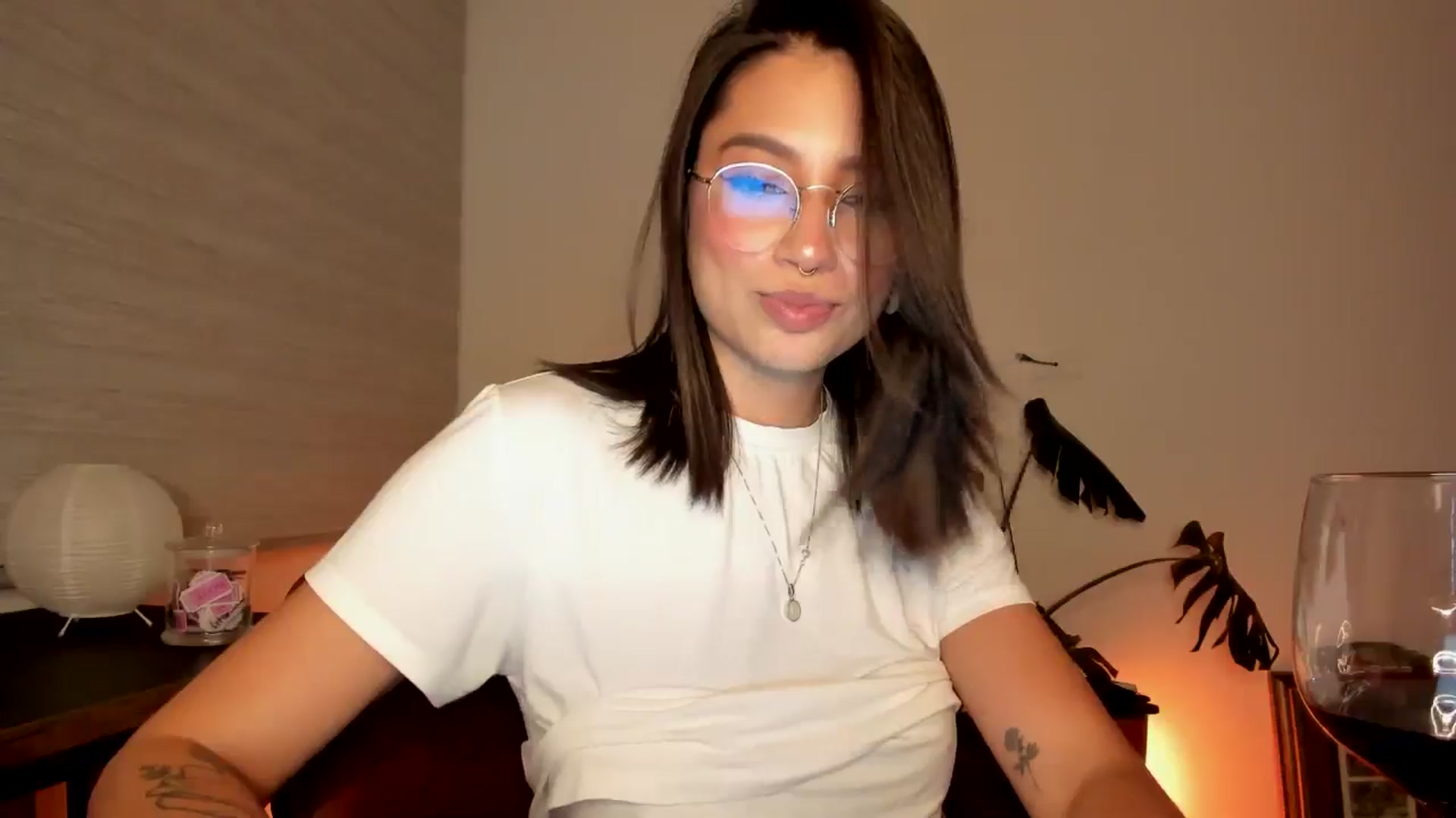 Gallery image thumbnail from Lindsoft's myfreecams stream on, 05/15/2024, 03:24 image 9 of 20