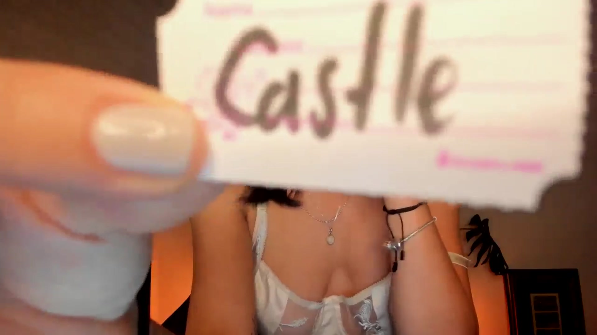 Gallery image thumbnail from Lindsoft's myfreecams stream on, 05/19/2024, 06:30 image 2 of 20