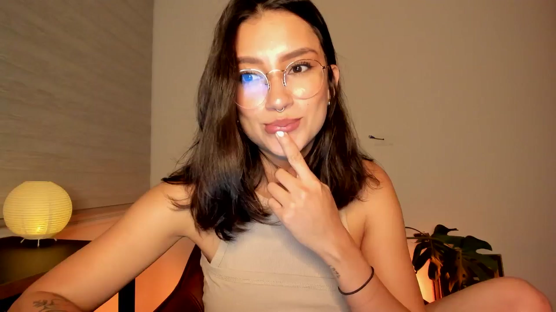Gallery image thumbnail from Lindsoft's myfreecams stream on, 06/18/2024, 02:14 image 11 of 20