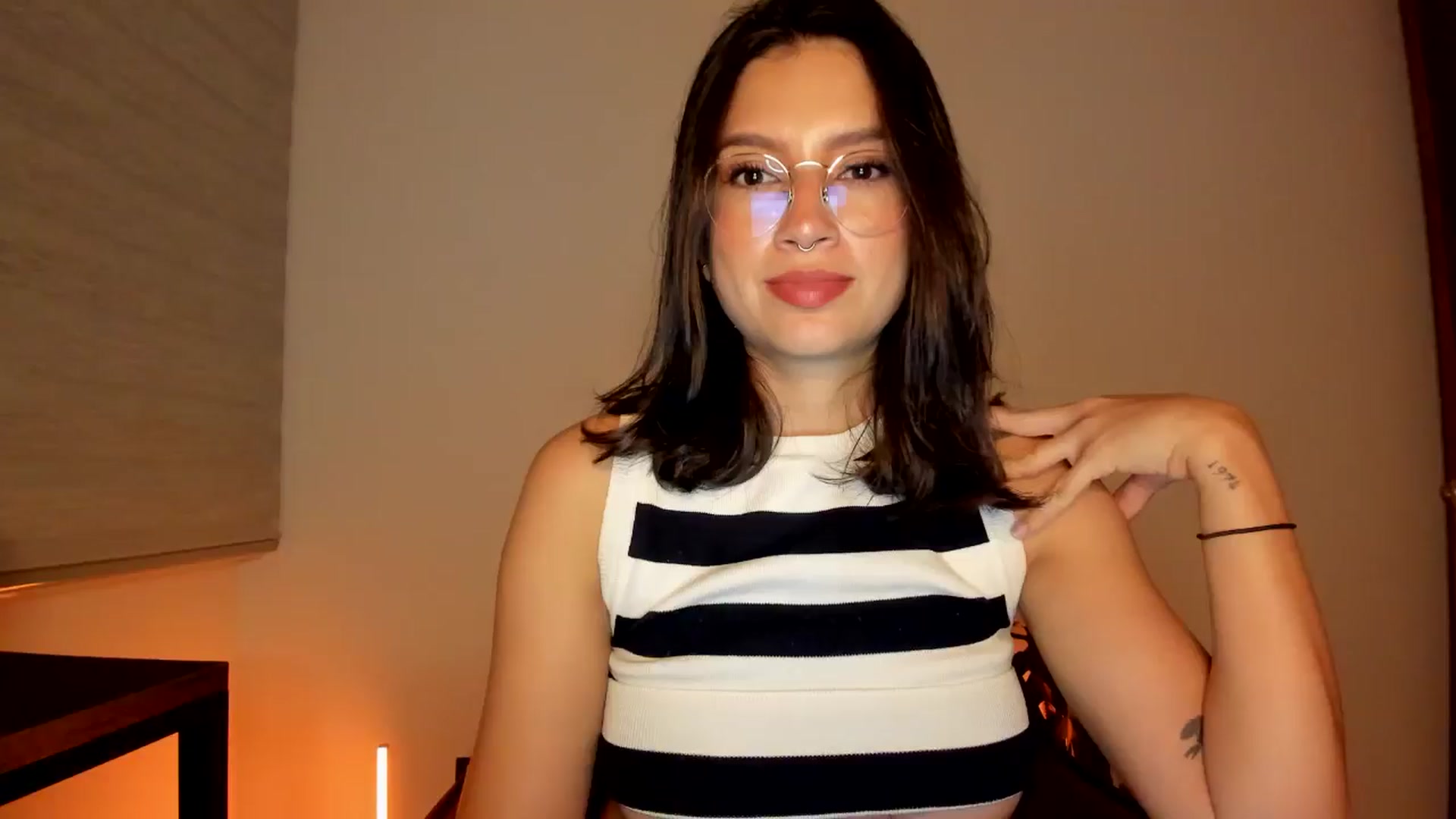 Gallery image thumbnail from Lindsoft's myfreecams stream on, 06/21/2024, 02:46 image 5 of 20