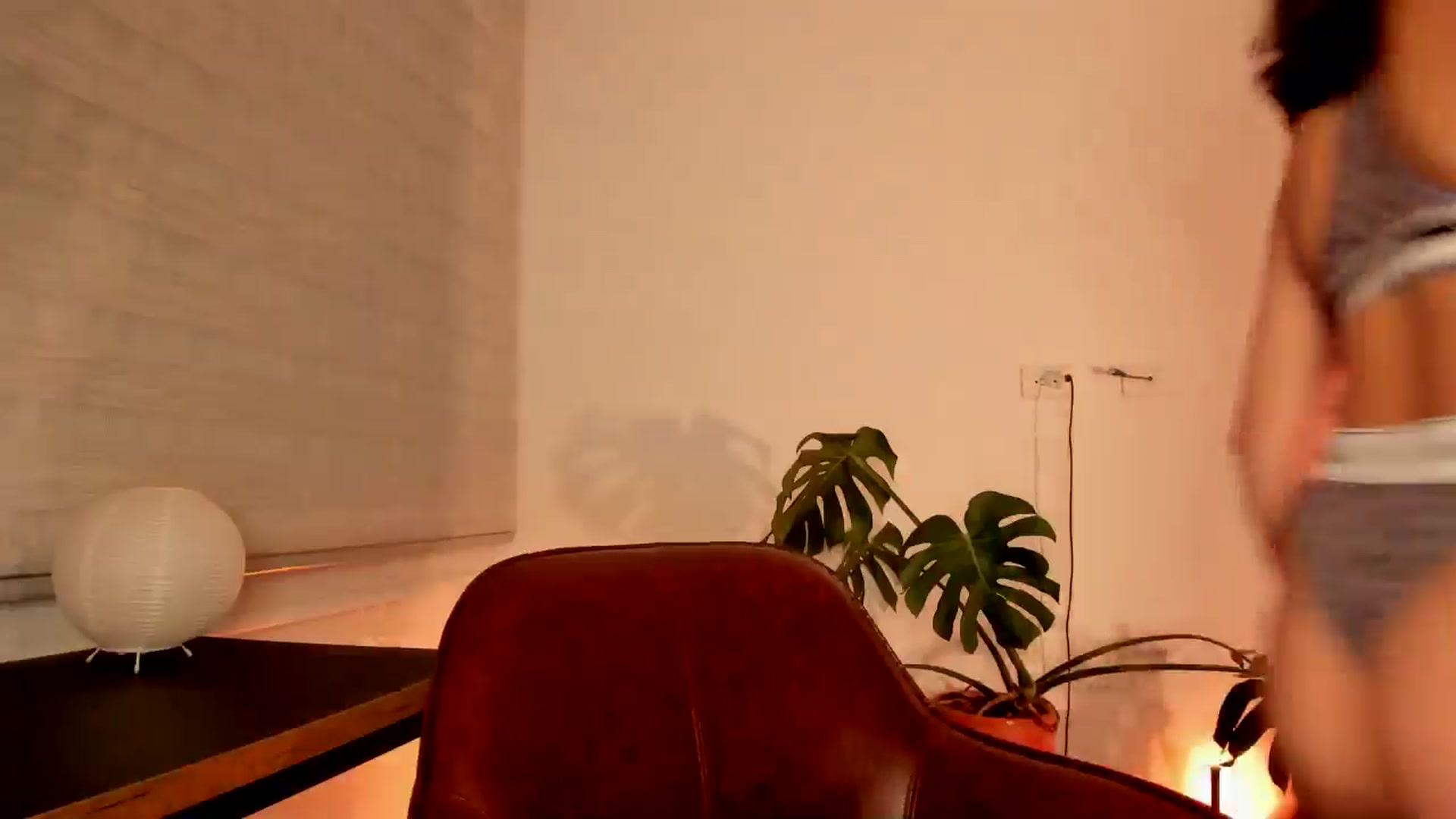 Gallery image thumbnail from Lindsoft's myfreecams stream on, 07/12/2024, 03:57 image 8 of 20