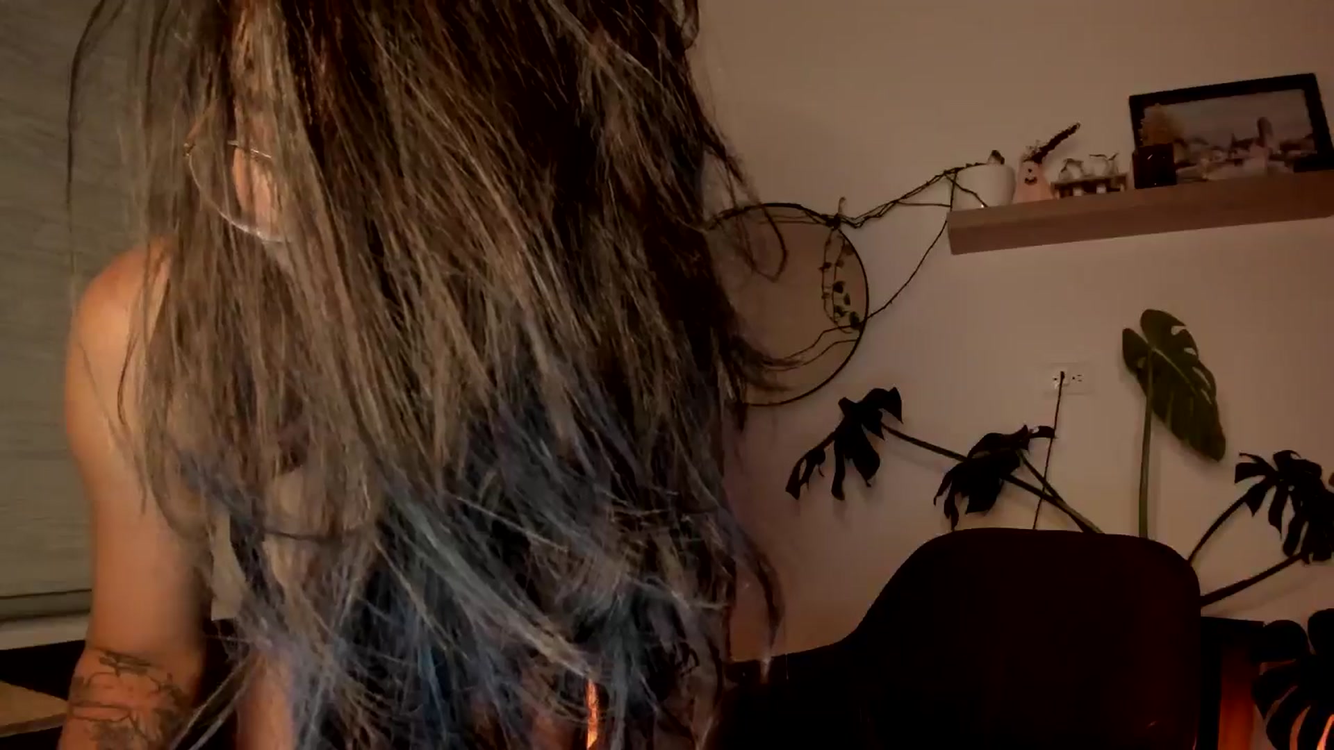 Gallery image thumbnail from Lindsoft's myfreecams stream on, 07/17/2024, 24:00 image 20 of 20