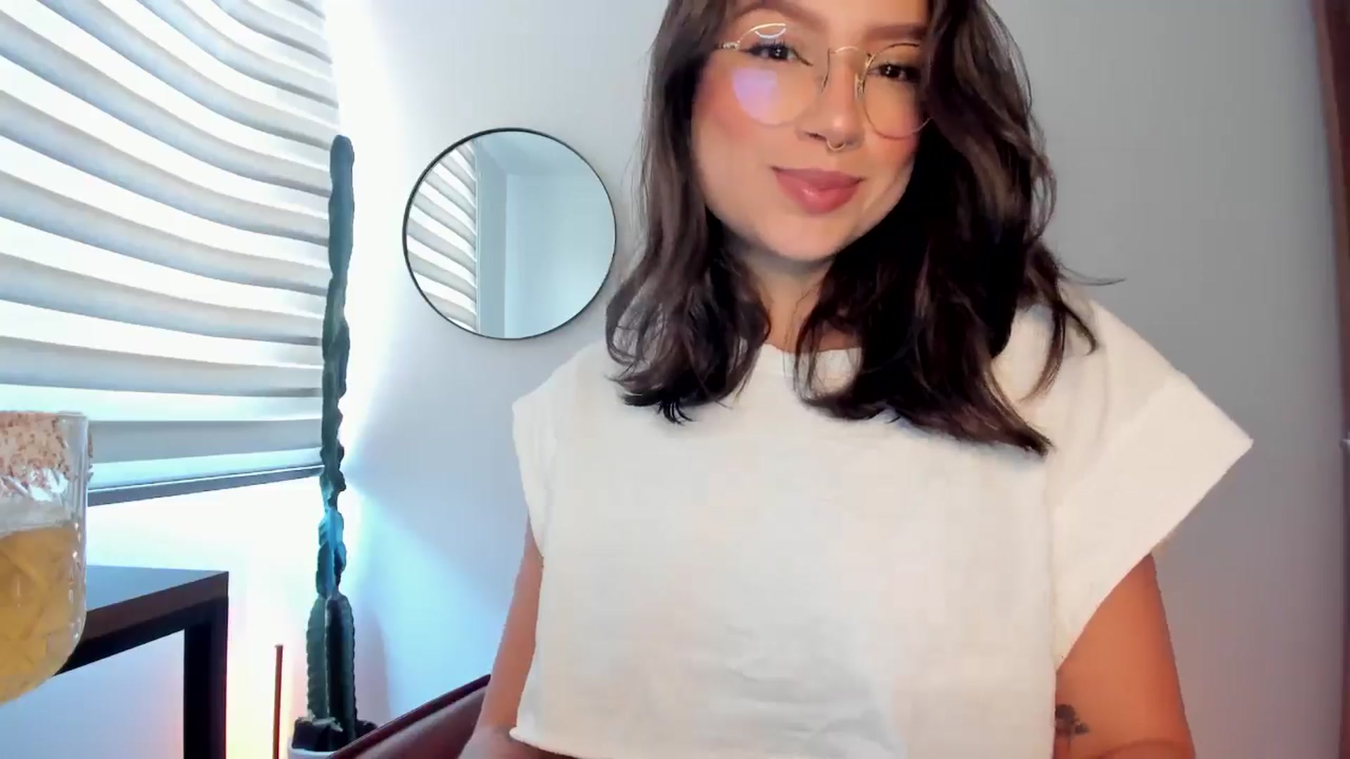 Gallery image thumbnail from Lindsoft's myfreecams stream on, 07/22/2024, 24:56 image 2 of 20