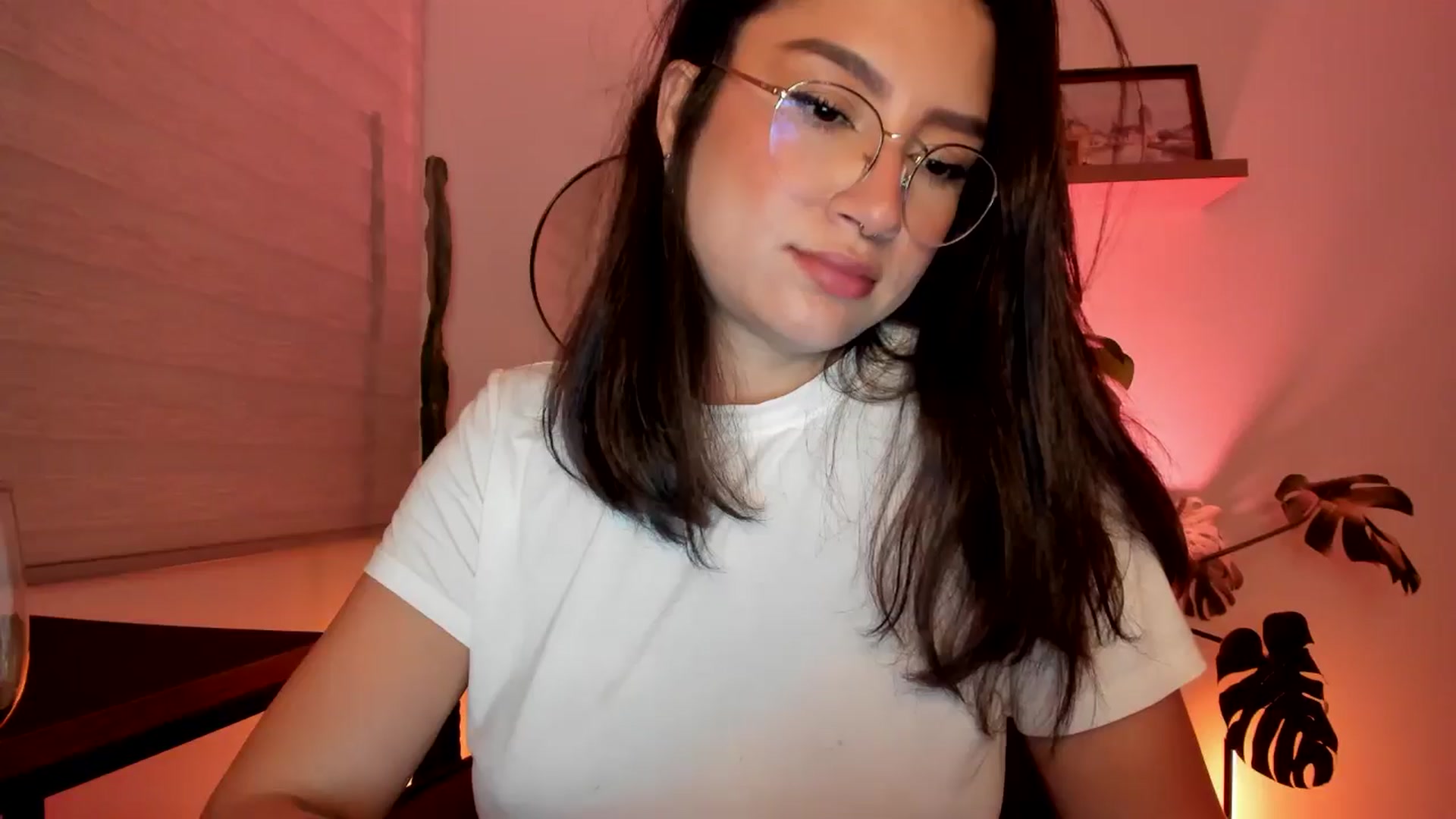 Gallery image thumbnail from Lindsoft's myfreecams stream on, 09/05/2024, 04:38 image 4 of 20
