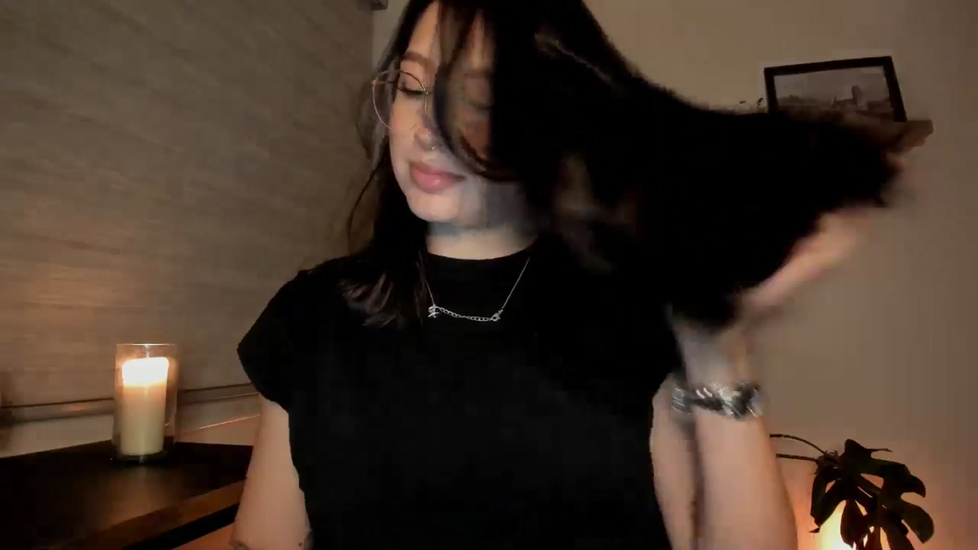 Gallery image thumbnail from Lindsoft's myfreecams stream on, 11/02/2024, 23:29 image 10 of 20