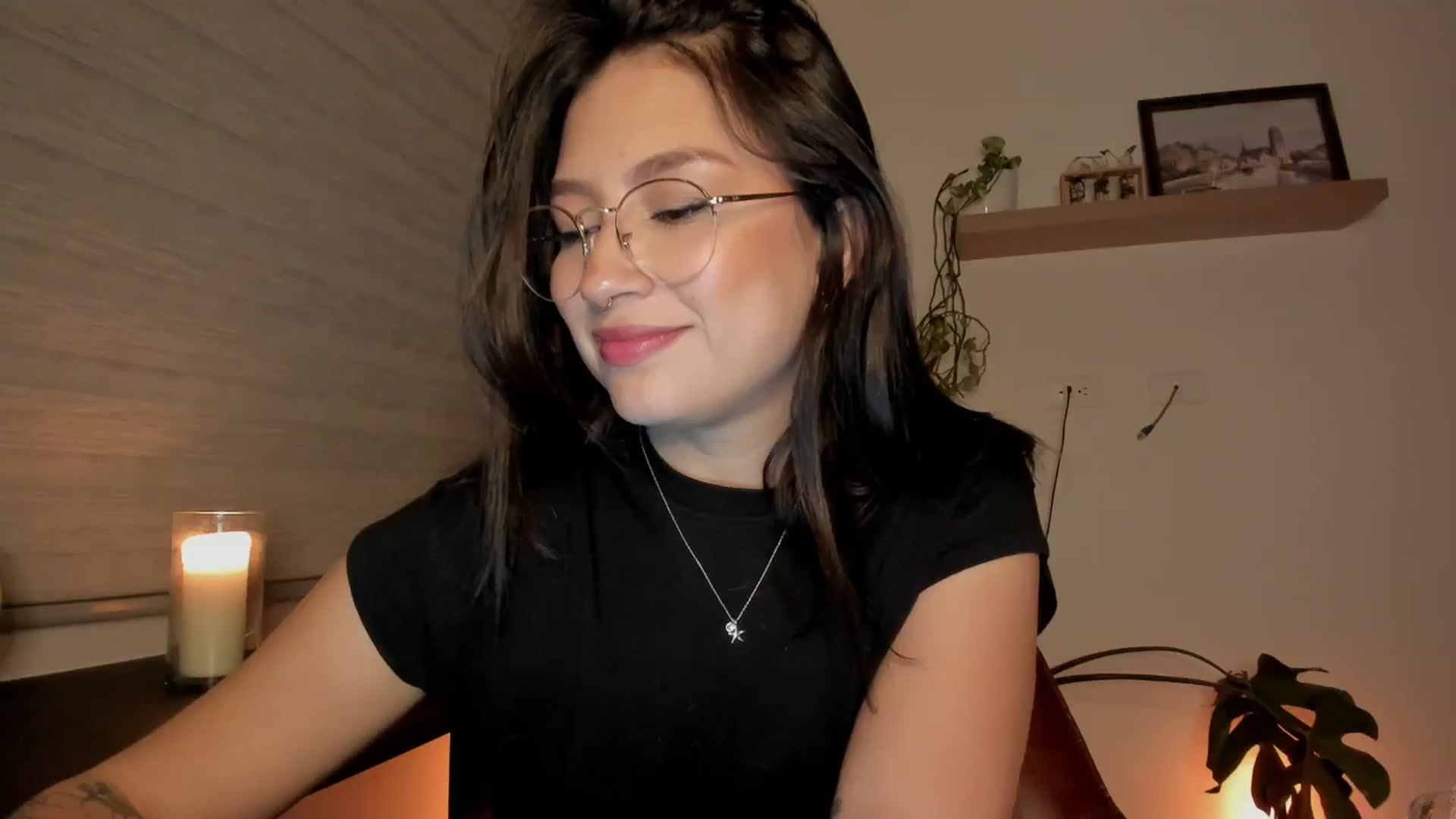 Gallery image thumbnail from Lindsoft's myfreecams stream on, 11/02/2024, 23:29 image 16 of 20