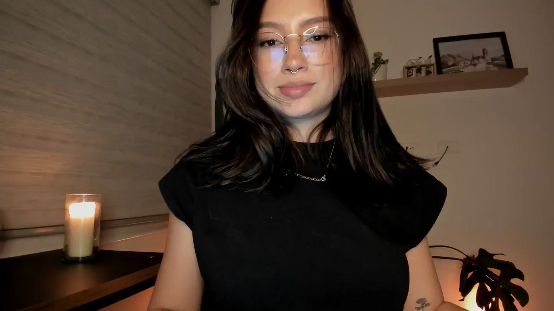 Gallery image thumbnail from Lindsoft's myfreecams stream on, 11/02/2024, 23:29 image 6 of 20