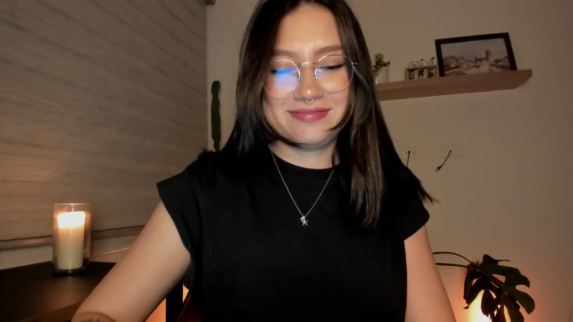 Gallery image thumbnail from Lindsoft's myfreecams stream on, 11/02/2024, 23:29 image 19 of 20