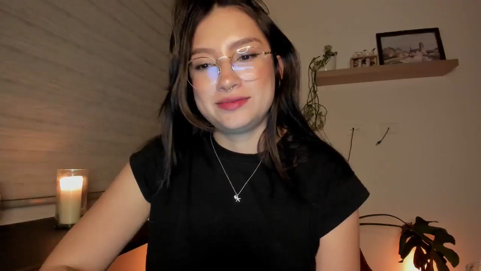 Gallery image thumbnail from Lindsoft's myfreecams stream on, 11/02/2024, 23:29 image 15 of 20