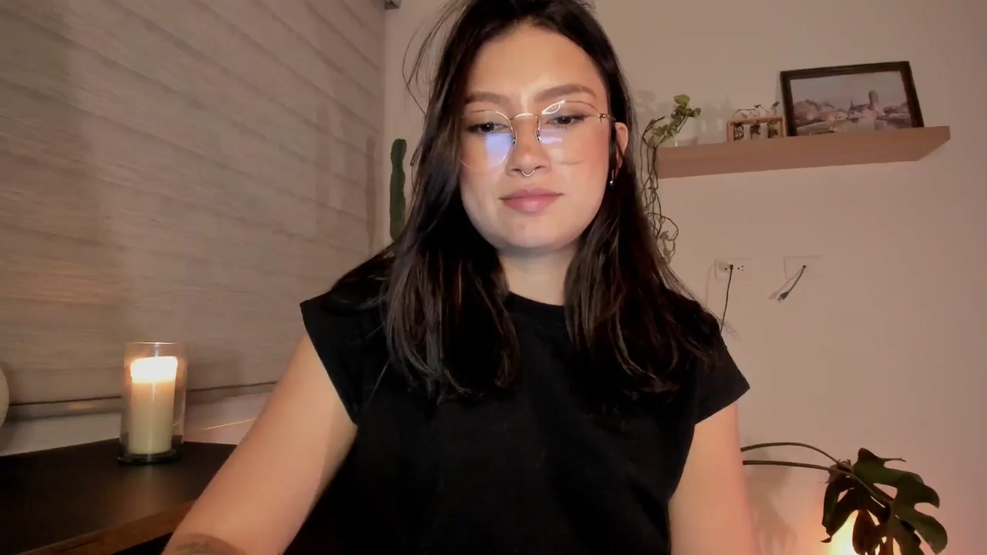 Gallery image thumbnail from Lindsoft's myfreecams stream on, 11/03/2024, 24:00 image 12 of 20