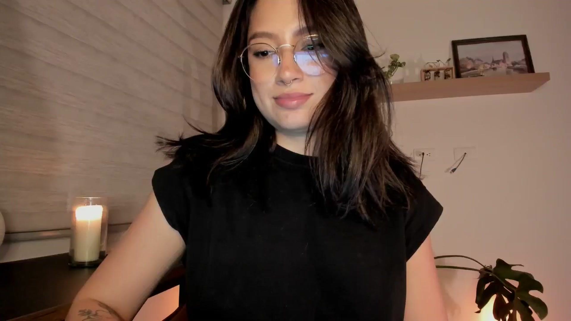 Gallery image thumbnail from Lindsoft's myfreecams stream on, 11/03/2024, 24:00 image 3 of 20