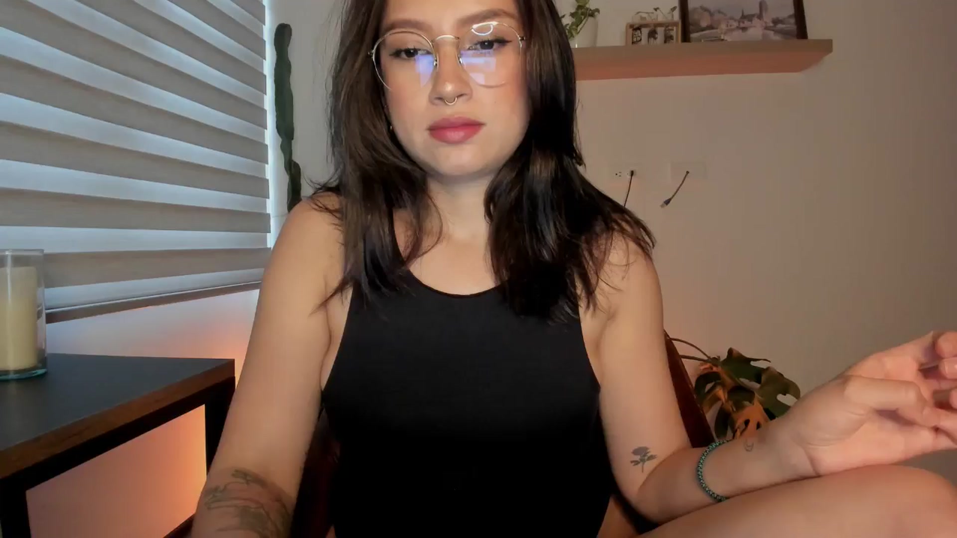 Gallery image thumbnail from Lindsoft's myfreecams stream on, 11/07/2024, 22:25 image 18 of 20
