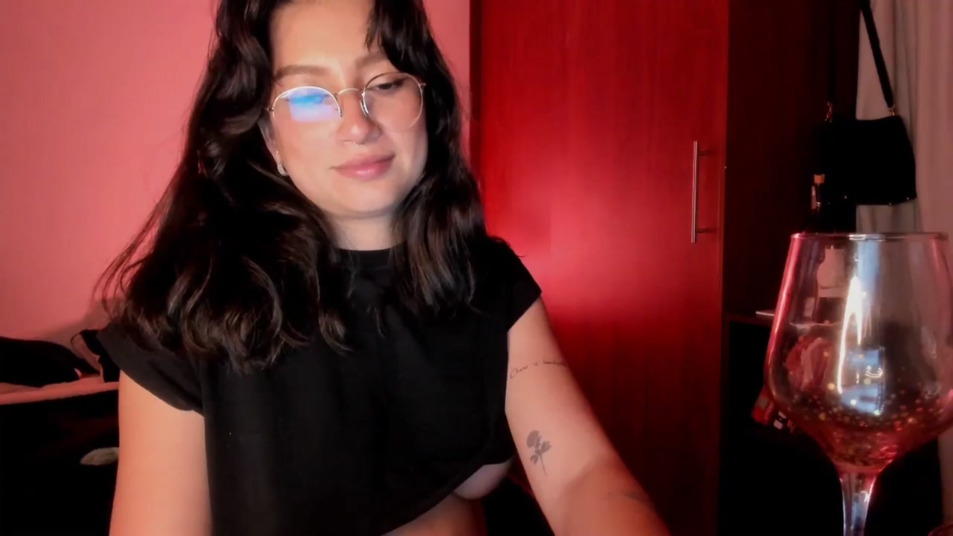 Gallery image thumbnail from Lindsoft's myfreecams stream on, 03/13/2025, 05:03 image 20 of 20