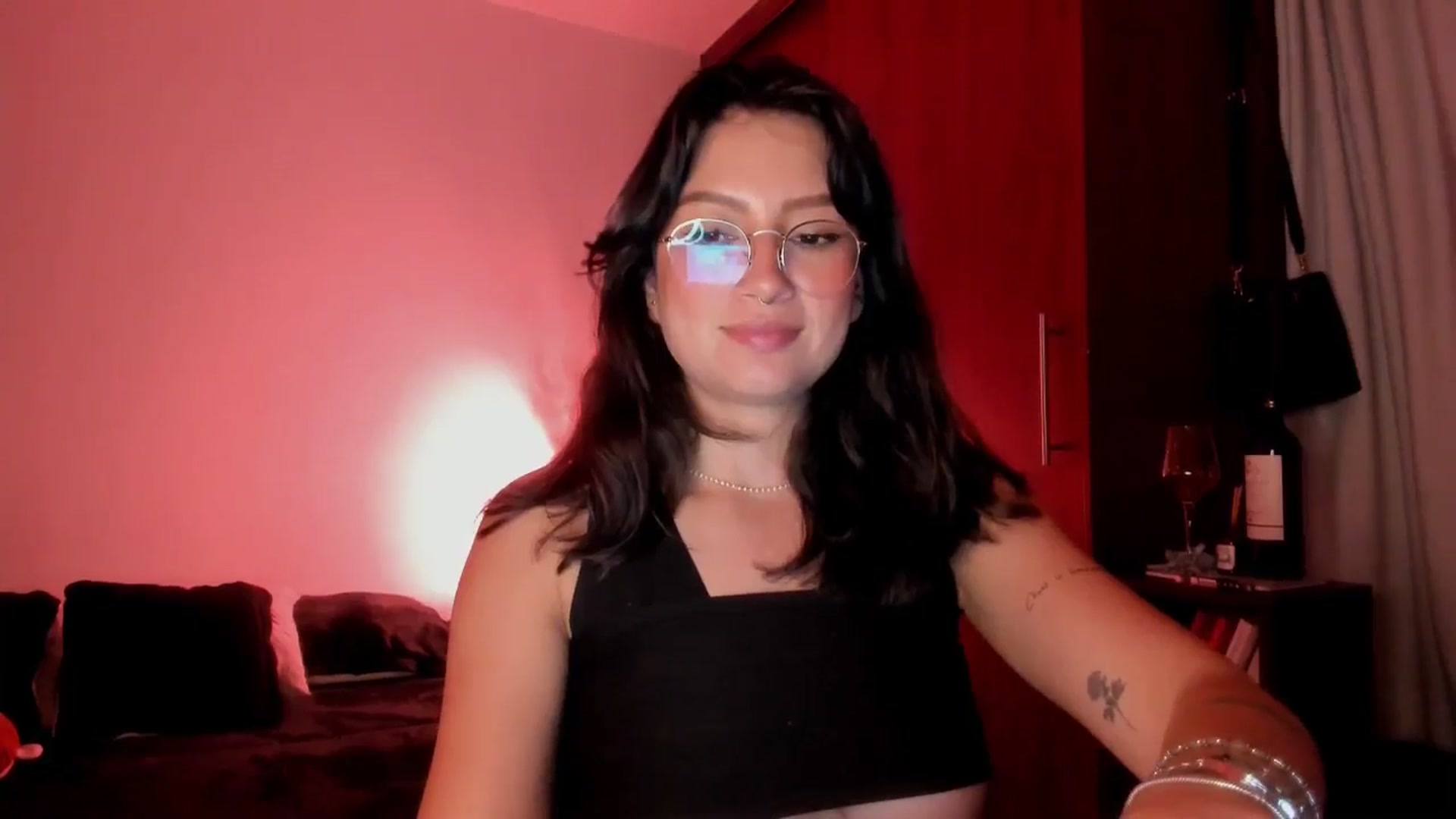 Gallery image thumbnail from Lindsoft's myfreecams stream on, 03/14/2025, 03:51 image 9 of 20