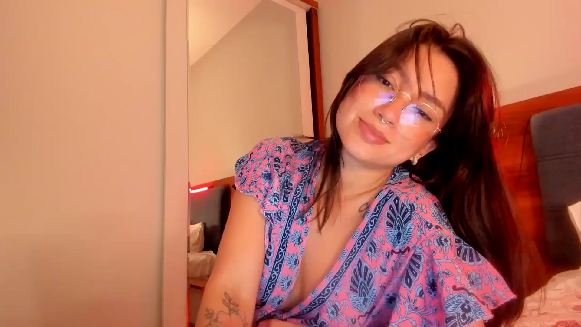 Gallery image thumbnail from Lindsoft's myfreecams stream on, 05/04/2025, 20:24 image 8 of 20